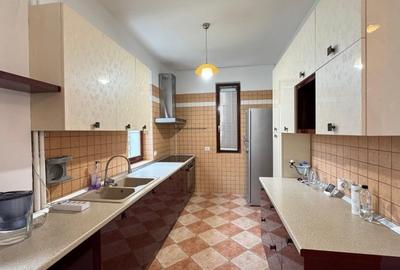 Casă individuală cu 8 camere cu Canalizare în Floreasca - 3