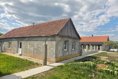 Casă cu 4 camere în Sânmartin - 3