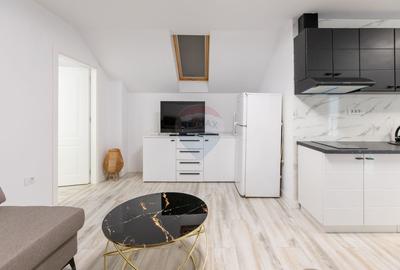 Spațiu comercial, de 1,200 mp, în Exterior Est - 13