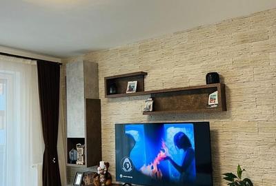 Apartament cu 2 camere decomandat în Exterior Vest