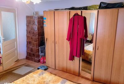 Casă cu 6 camere cu Teren 570 Mp în Ghirodei - 1