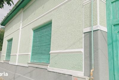 Casă cu 5 camere cu Teren 1250 Mp în Central