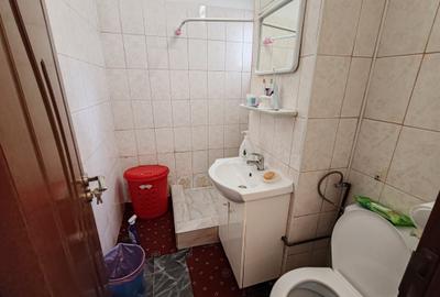 Apartament 2 camere liber la vanzare zona Astra - Planete - 10