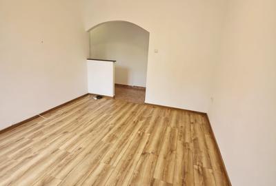 Apartament cu 2 camere decomandat în Sud - 4