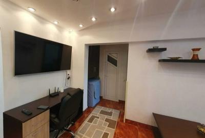 Apartament cu 3 camere semidecomandat în Tineretului - 4