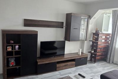 Apartament cu 3 camere semidecomandat în Central - 2