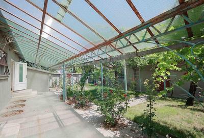 Casă cu 5 camere cu Canalizare în Iosia