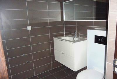Apartament cu 3 camere în Central - 3