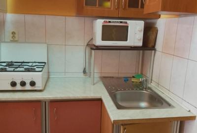 Garsonieră decomandată în Decebal - 2