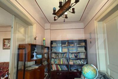 Casa de vanzare pentru renovare sau demolare zona pre - 12