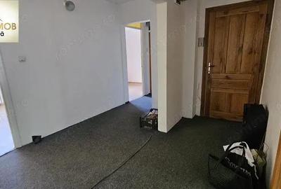 Vand apartament 4 cam cf 1 etajul 1 zona Micro 4 Vand apartament 4 cam cf 1 etajul 1 zona Micro 4 - 17