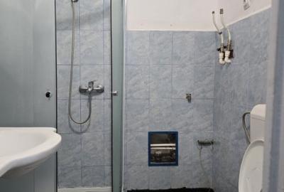 Garsoniera Savinesti spatioasa in zona curata - 5