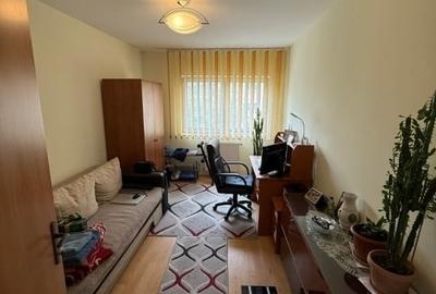 Apartament cu 3 camere - zona Pacurari - Lukoil - 3