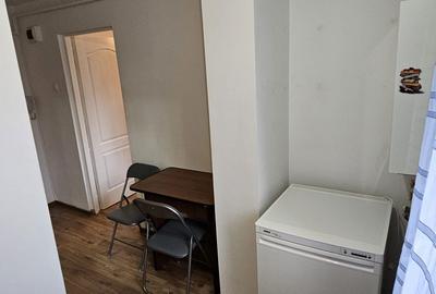 Garsonieră decomandată în Central