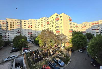 Apartament cu 2 camere semidecomandat, mobilat în 1 Mai - 18