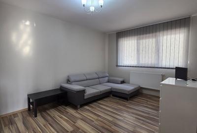 Apartament cu 2 camere decomandat în Ipotești - 3