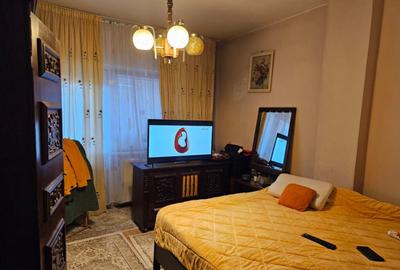 Apartament 4 camere, decomandat situat in zona Tomis III - 7