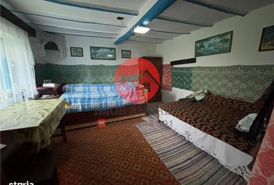 Casă cu 3 camere cu Teren 2100 Mp în Valea Nucarilor - 1