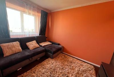 Apartament cu 4 camere semidecomandat în Micălaca - 1