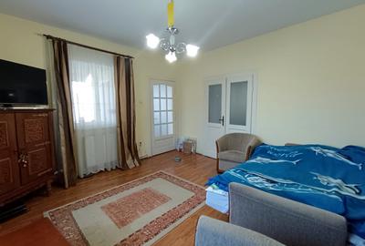 Casă individuală cu 3 camere cu Canalizare în Central - 6