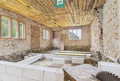 Casă individuală cu 6 camere cu Canalizare în Lupești - 32