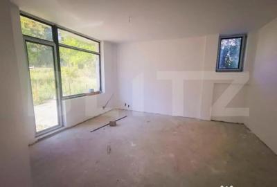 Casă cu 18 camere cu Teren 400 Mp în Central - 9