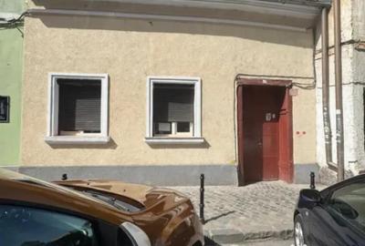 Casă cu 2 camere cu Canalizare în Centrul Istoric - 8