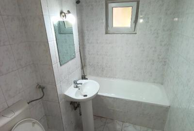 Inchiriez apartament 3 camere Micalaca - 3