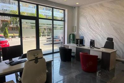 Spațiu comercial, de 60 mp, în Central - 6
