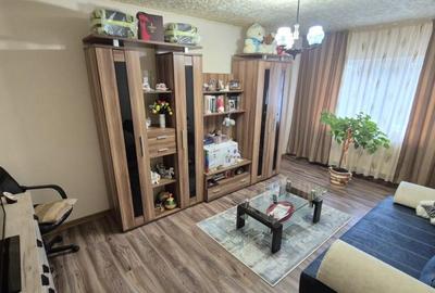 Apartament 2 camere, etaj 3, Rovinari str. Jiului - 7