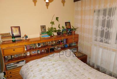 Apartament cu 3 camere decomandat, mobilat în Dâmbovița - 5