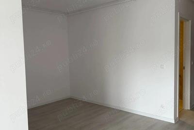 Garsoniera cu terasa mare, loc de parcare subteran, metrou Republica - 5