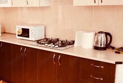 Garsonieră decomandată în Girocului