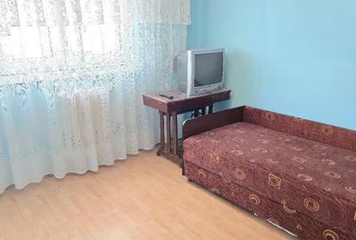 Vand apartament 2 camere decomandat in Deva, zona Micro 15, etaj 8, - 2