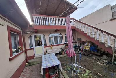 Casa curte de vanzare Sos Salaj - 9