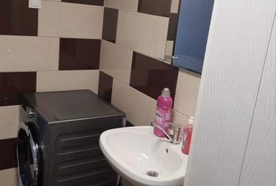 Apartament cu 2 camere semidecomandat în Ostra - 1