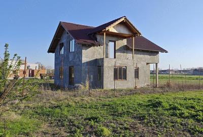 Casă cu Teren 1600 Mp în Gottlob