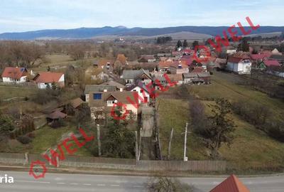 Teren de 778 mp, în Ghidfalău