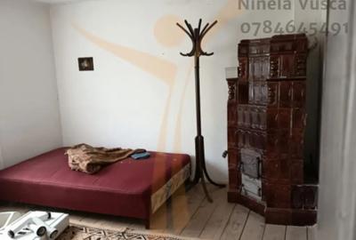Casă cu 2 camere cu Teren 1020 Mp în Brănești - 1