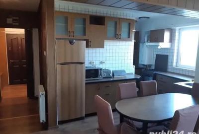 Apartament cu 4 camere decomandat în Central - 2