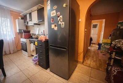 Apartament cu 3 camere decomandat în Ampoi 3 - 4