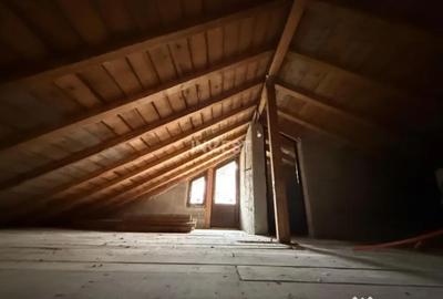 Casă cu 3 camere cu Canalizare în Bucium