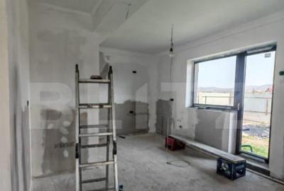 Casă cu 5 camere cu Garaj în Tărlungeni - 4