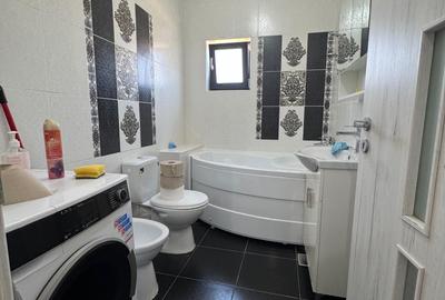 Apartament cu 3 camere semidecomandat, mobilat în Vișani - 10