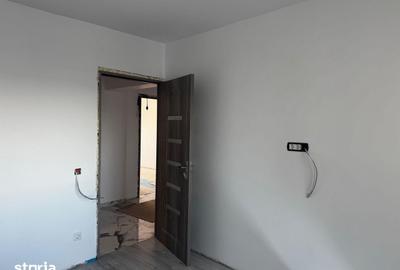 Apartament cu 4 camere decomandat în Prundu - 4