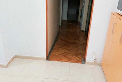 Apartament cu 3 camere decomandat în Central - 2
