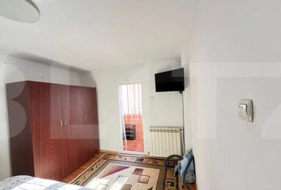 Apartament cu 4 camere decomandat în Central