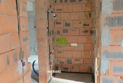 Garsoniera la parter inalt in BL.Nou str.Ostroveni - 17