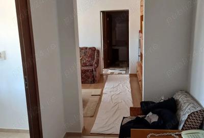 Apartament cu 3 camere semidecomandat în Govândari - 4