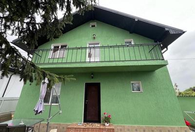 Casă cu Teren 700 Mp în Cotu Vameș - 4